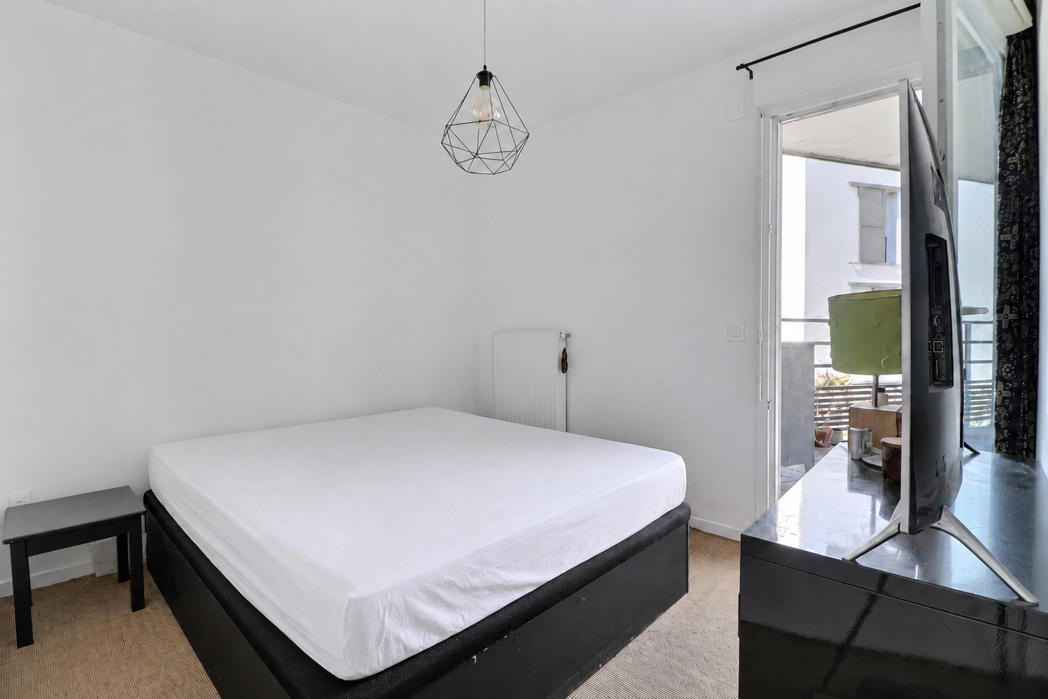 
                                                Vente
                                                 4 pièces lumineux, terrasse 11m2