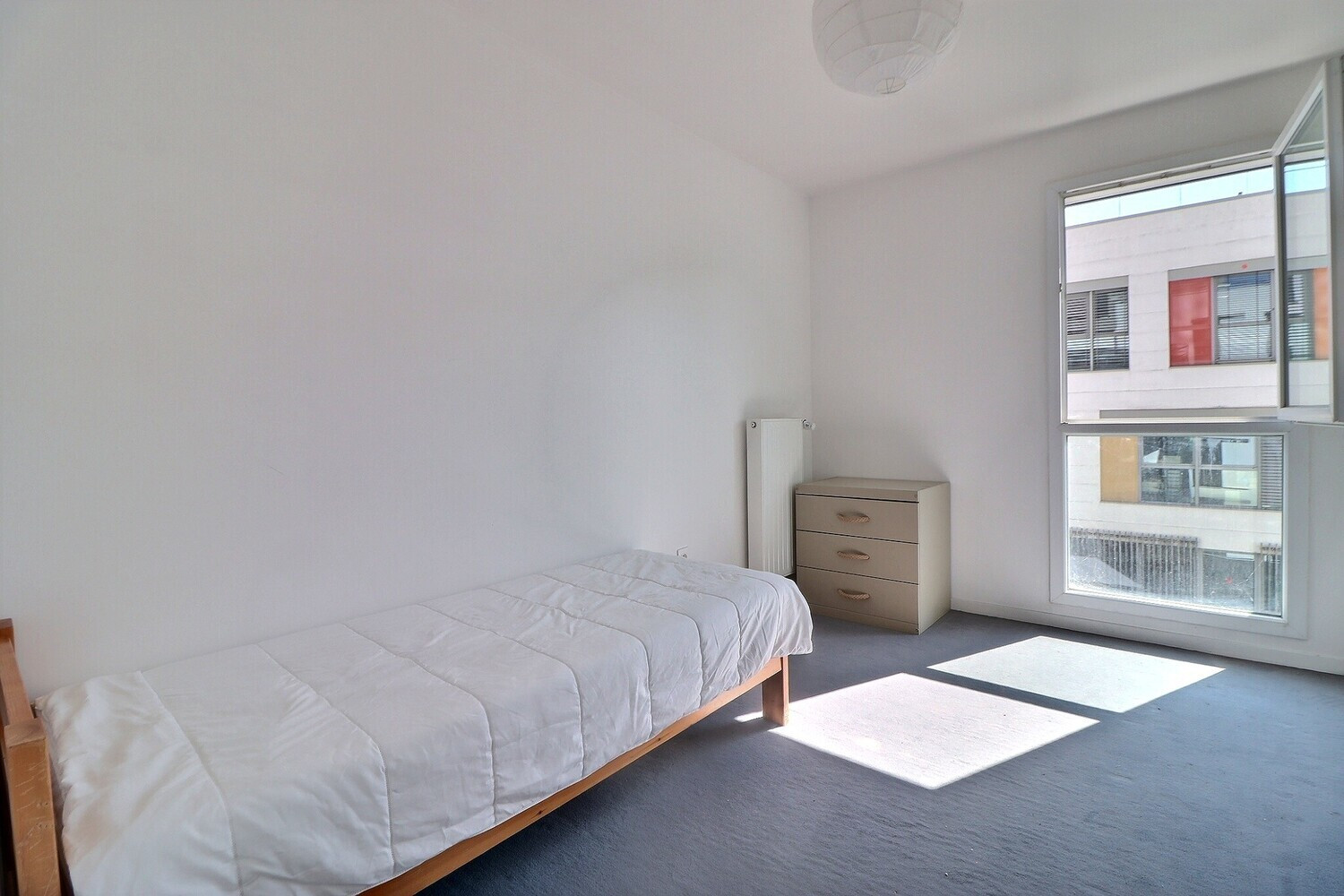 
                                                Vente
                                                 4 pièces lumineux, terrasse 11m2