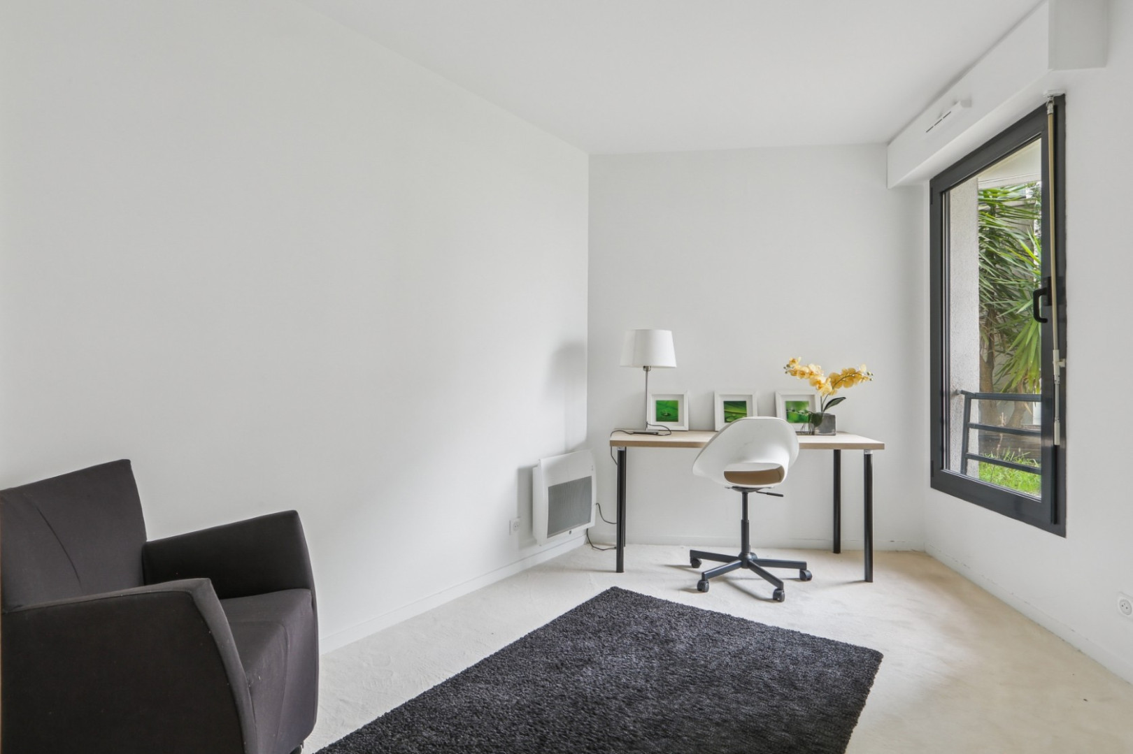 
                                                Vente
                                                 4 PIECES PARFAIT ETAT