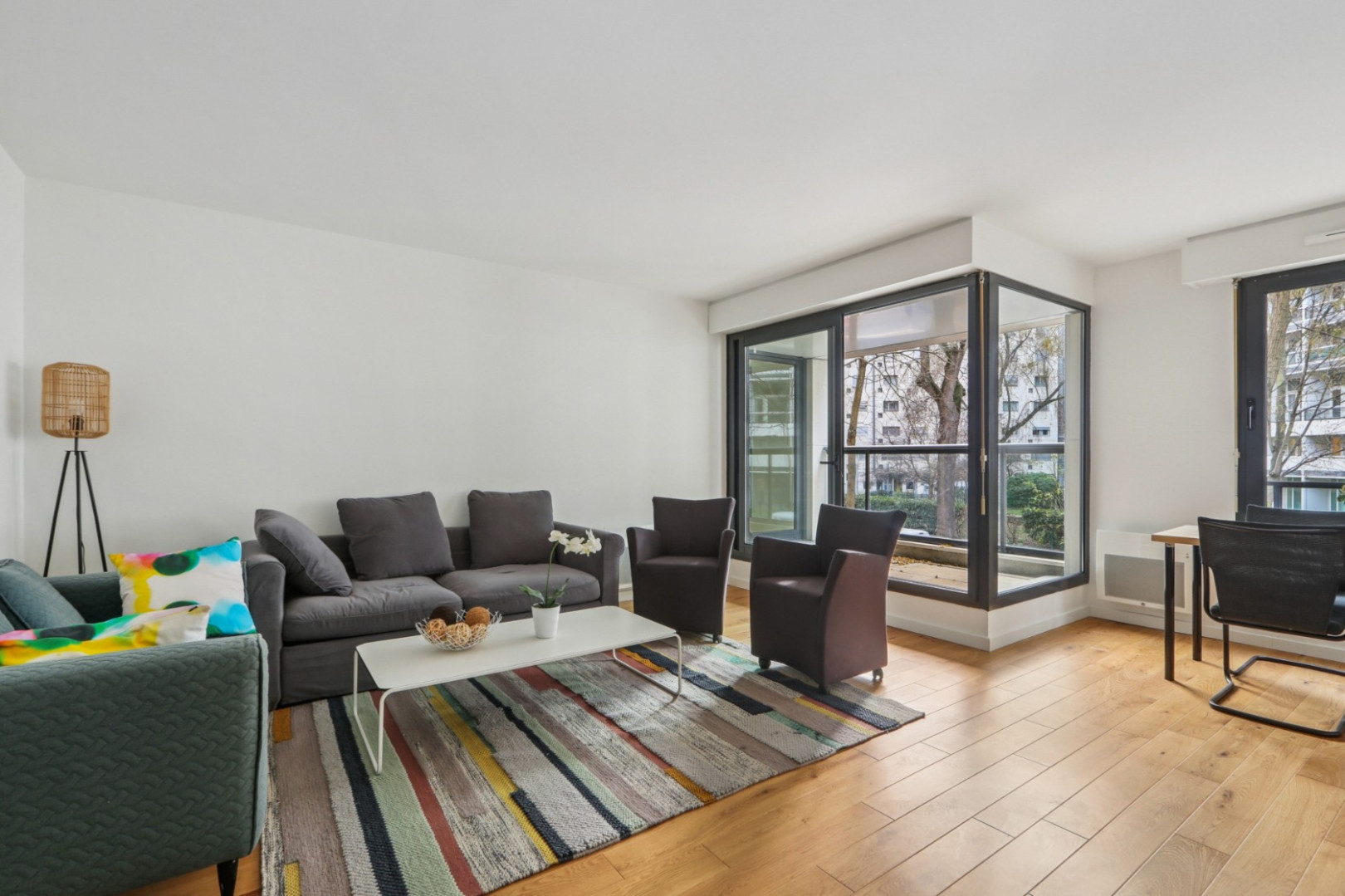 
                                                Vente
                                                 4 PIECES PARFAIT ETAT