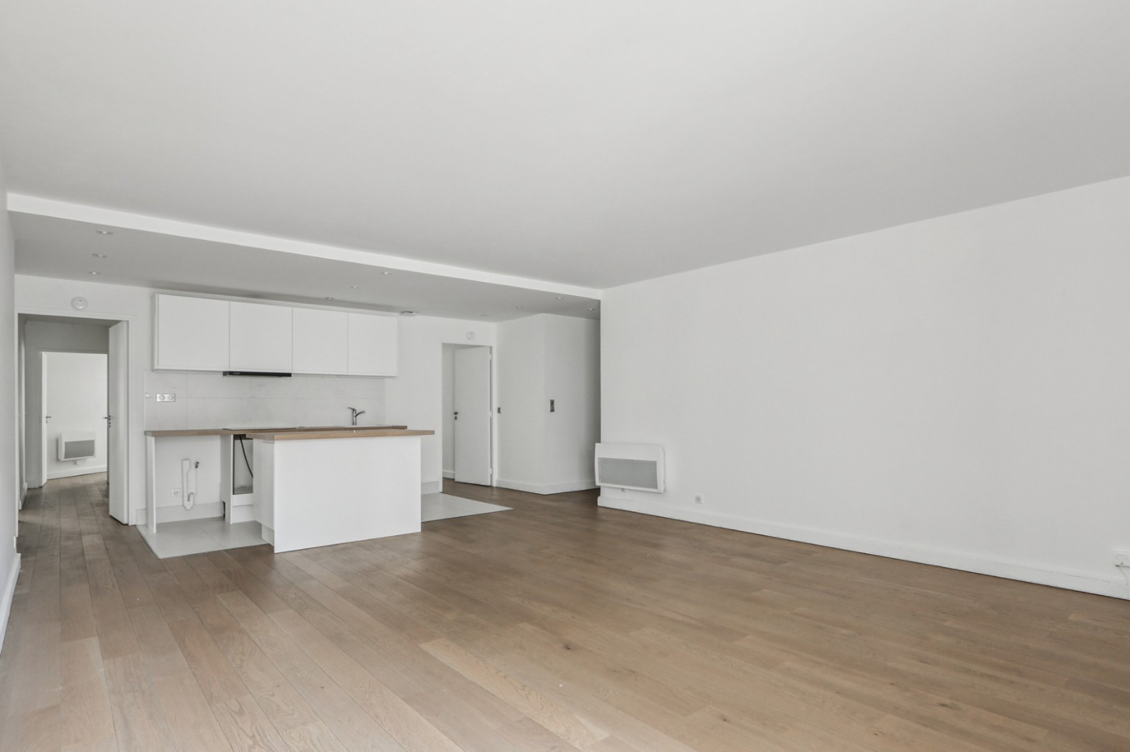 
                                                Vente
                                                 4 PIECES PARFAIT ETAT