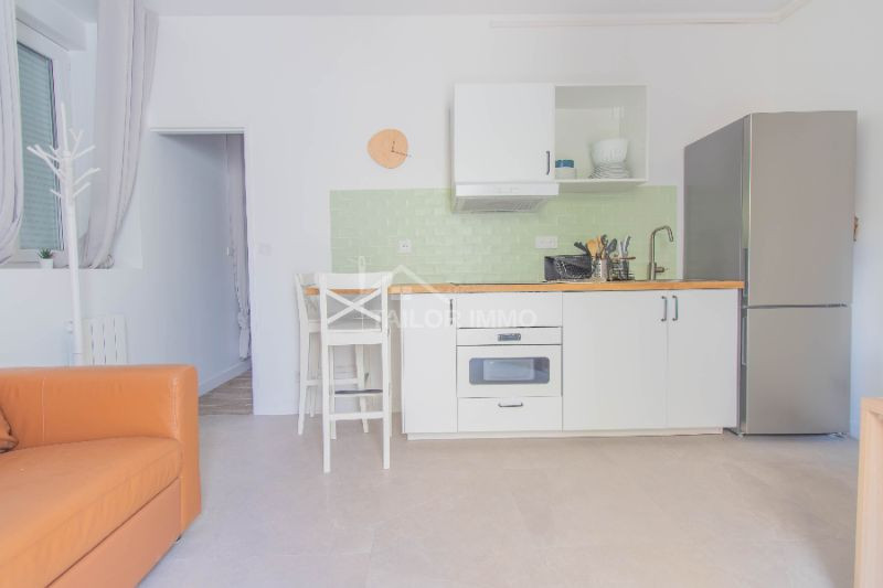 
                                                Location
                                                 42 Boulevard Eugène Réguillon - T2