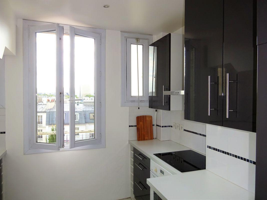 
                                                Location
                                                 46 m2 meublé - 6è étage avec ascenseur - parking