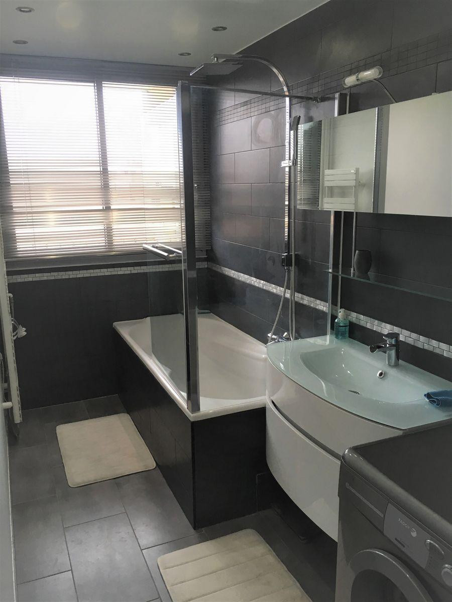 
                                                Location
                                                 47m² meublé neuf lumineux balcon chauffage inclus