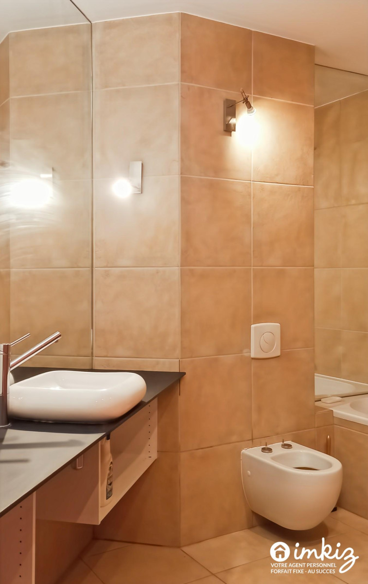 
                                                Vente
                                                 4P au grand volume dans un environnement verdoyant