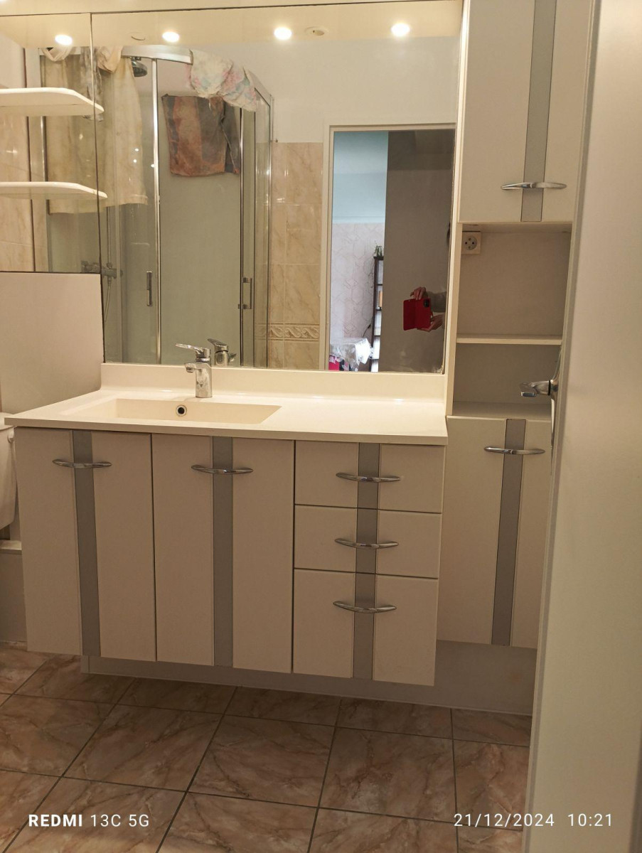 
                                                Location
                                                 4P meublé, à 4 min à pied du quai Gare Chartres