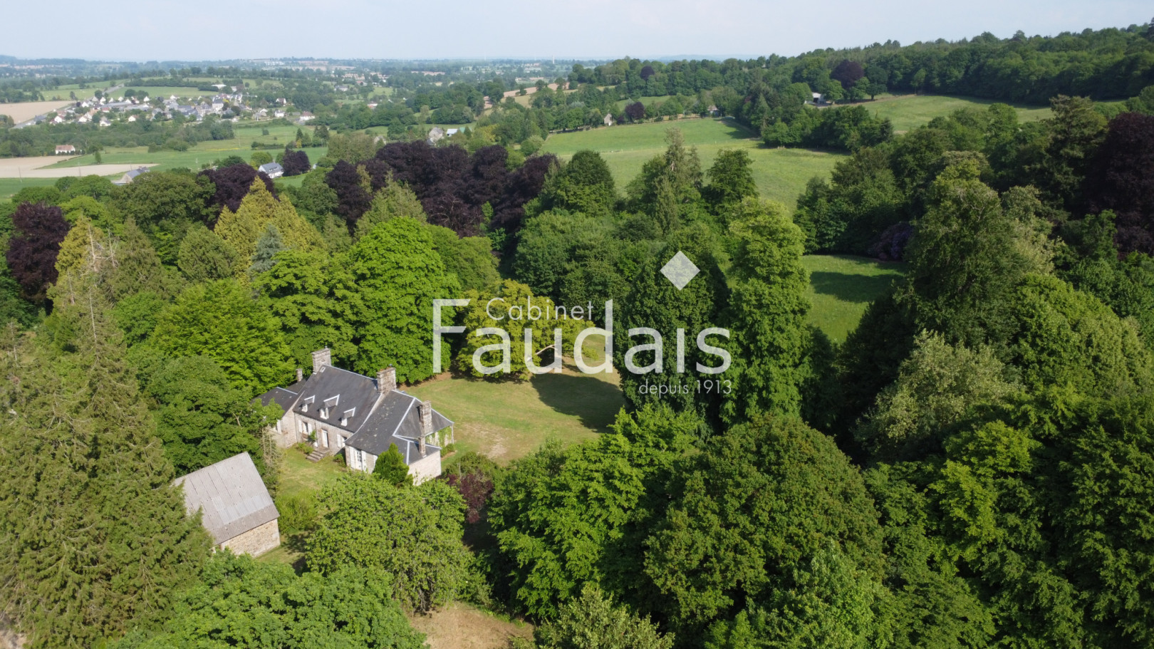 
                                                Vente
                                                 5 km de VIRE, 2h30 de PARIS