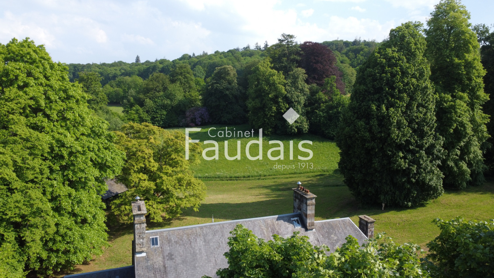 
                                                Vente
                                                 5 km de VIRE, 2h30 de PARIS