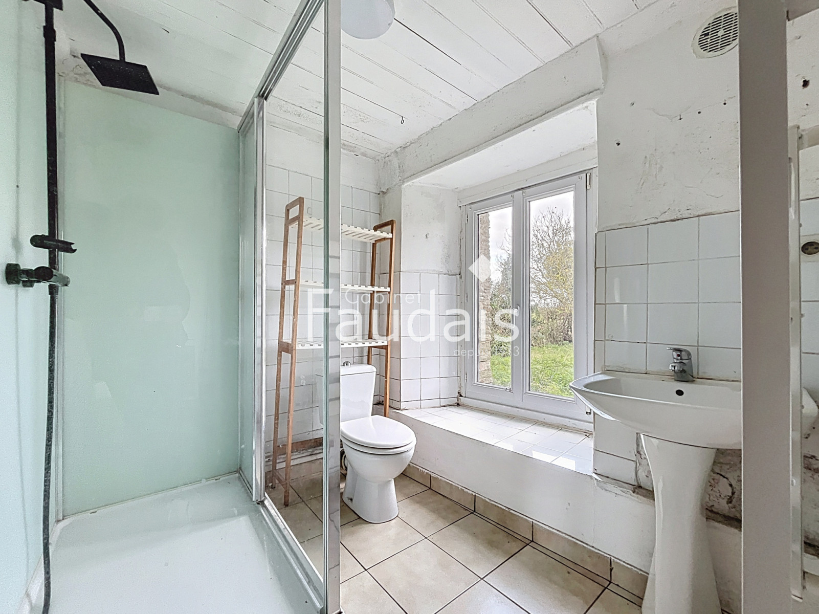 
                                                Vente
                                                 5 minutes de ST LO