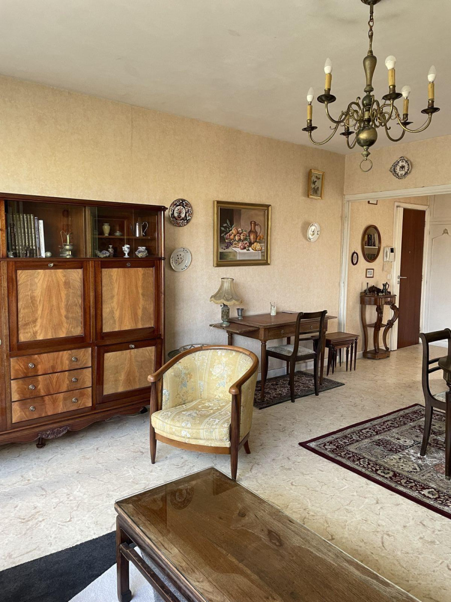 
                                                Location
                                                 50 M DE LA GARE LILLE FLANDRE MAGNIFIQUE T2