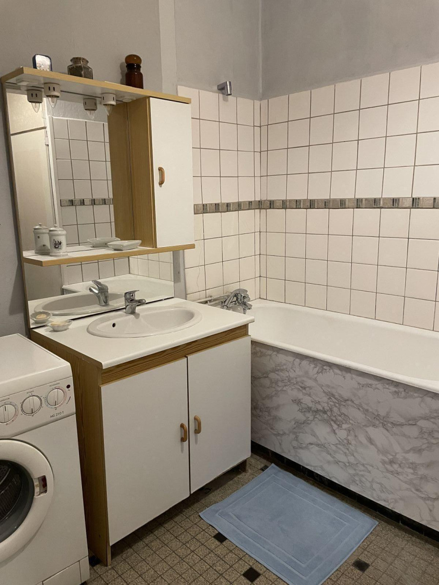 
                                                Location
                                                 50 M DE LA GARE LILLE FLANDRE MAGNIFIQUE T2