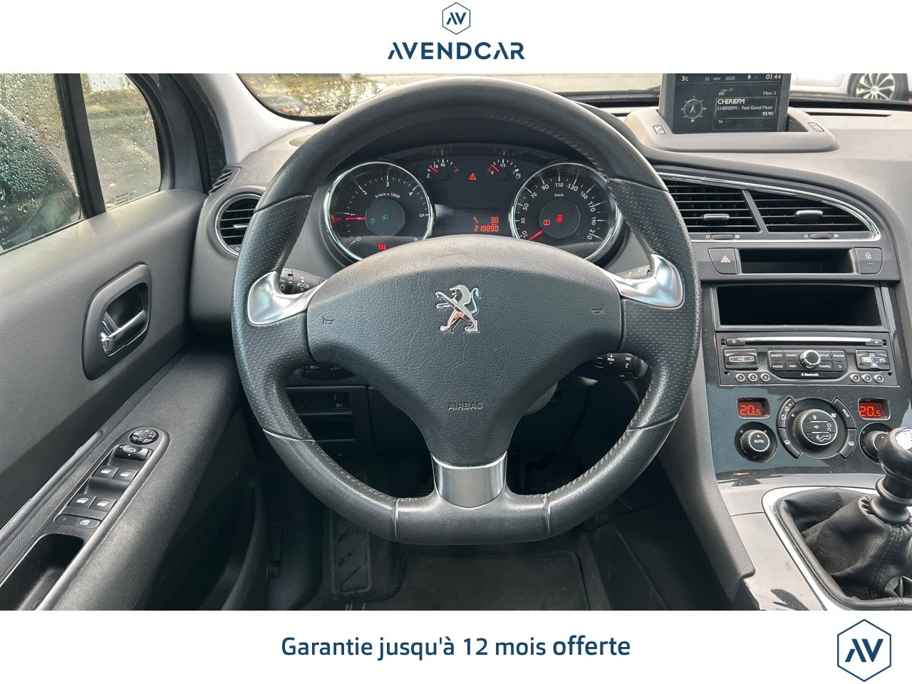 
                                                Voiture
                                                 5008 GENERATION-I 1.6 BLUEHDI 120 STYLE