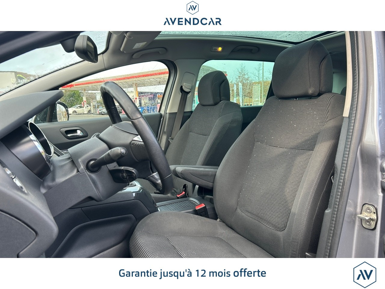 
                                                Voiture
                                                 5008 GENERATION-I 1.6 BLUEHDI 120 STYLE