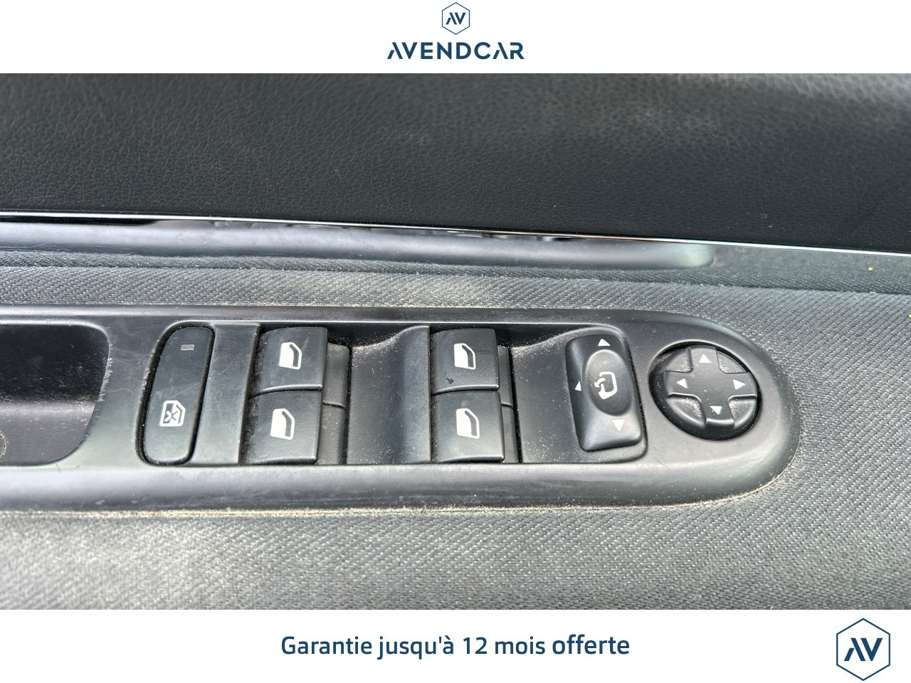 
                                                Voiture
                                                 5008 GENERATION-I 1.6 BLUEHDI 120 STYLE