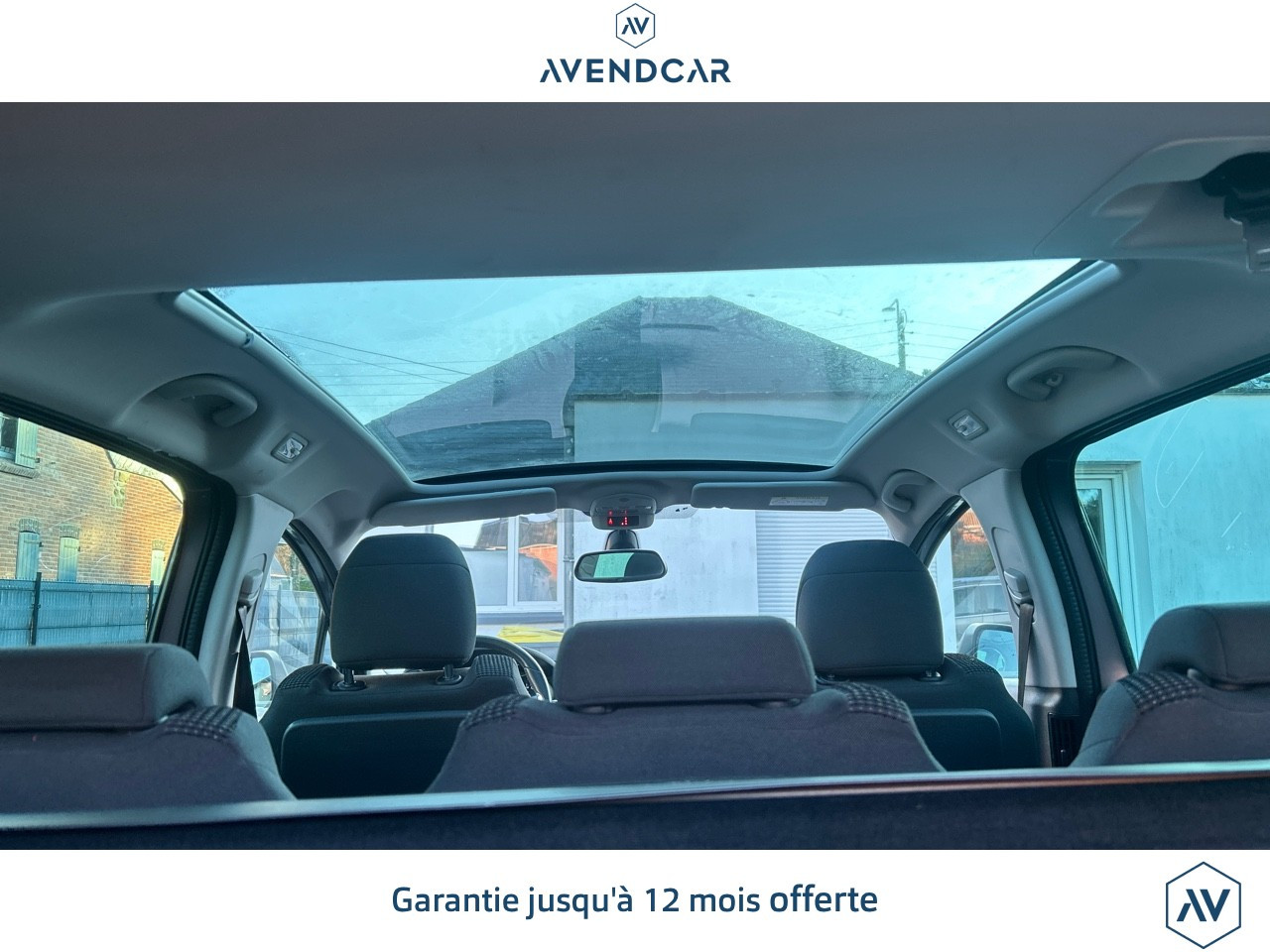 
                                                Voiture
                                                 5008 GENERATION-I 1.6 BLUEHDI 120 STYLE