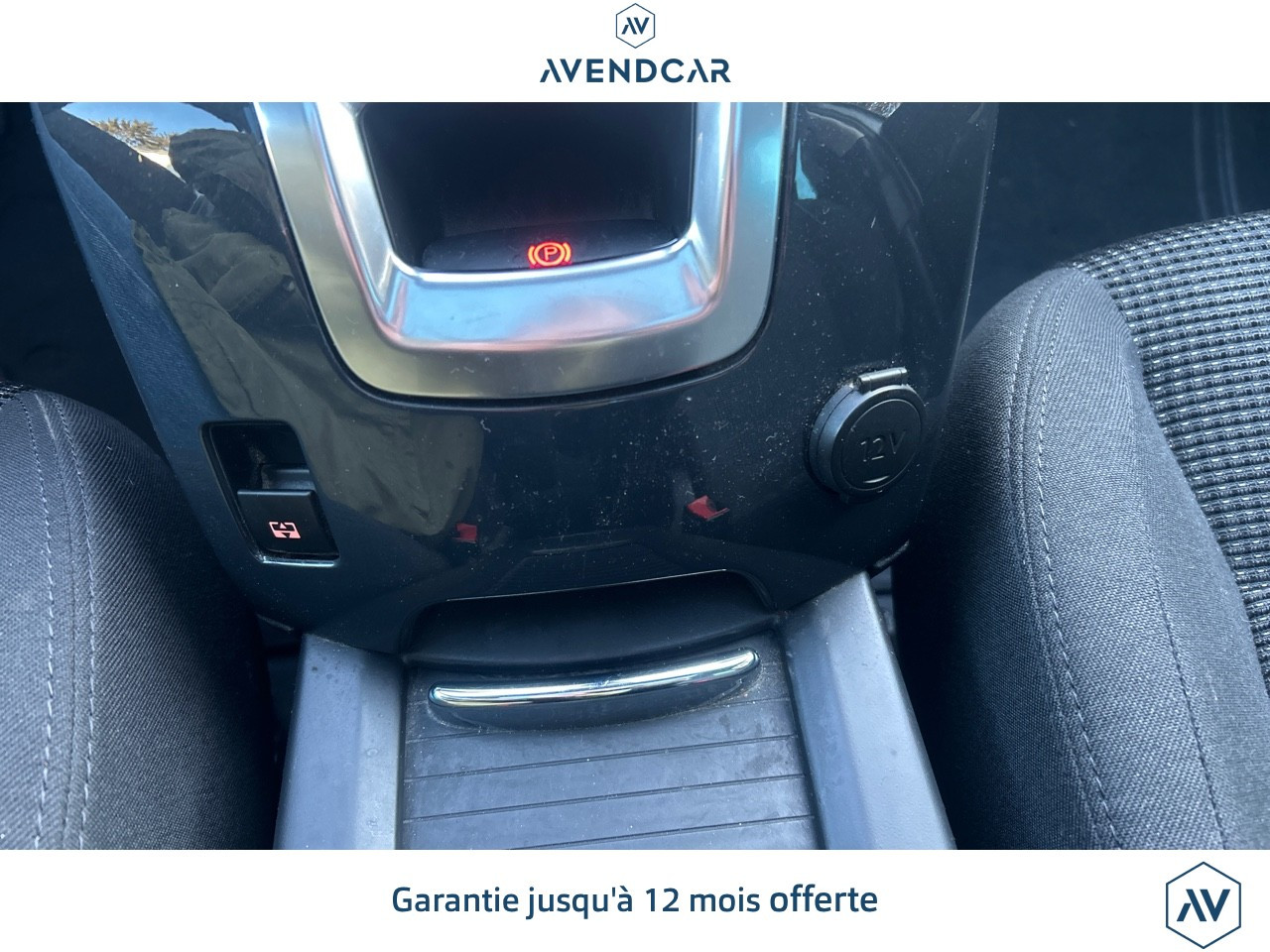 
                                                Voiture
                                                 5008 GENERATION-I 1.6 BLUEHDI 120 STYLE