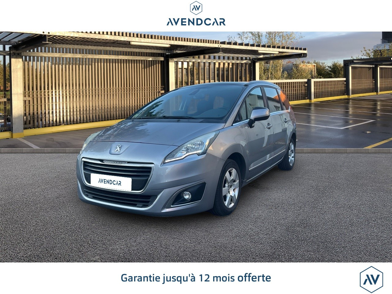 
                                                Voiture
                                                 5008 GENERATION-I 1.6 BLUEHDI 120 STYLE