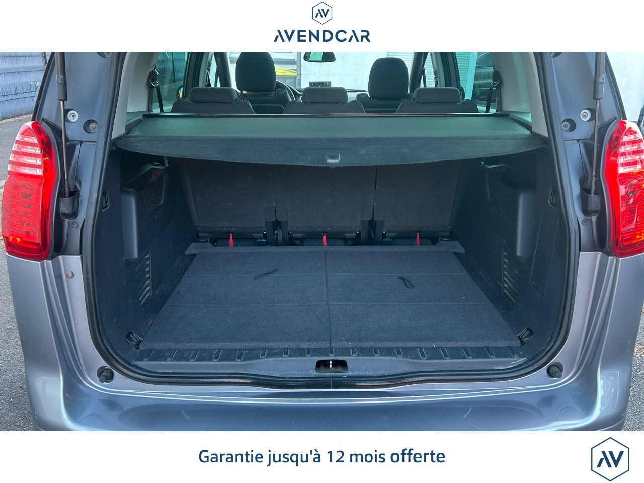 
                                                Voiture
                                                 5008 GENERATION-I 1.6 BLUEHDI 120 STYLE