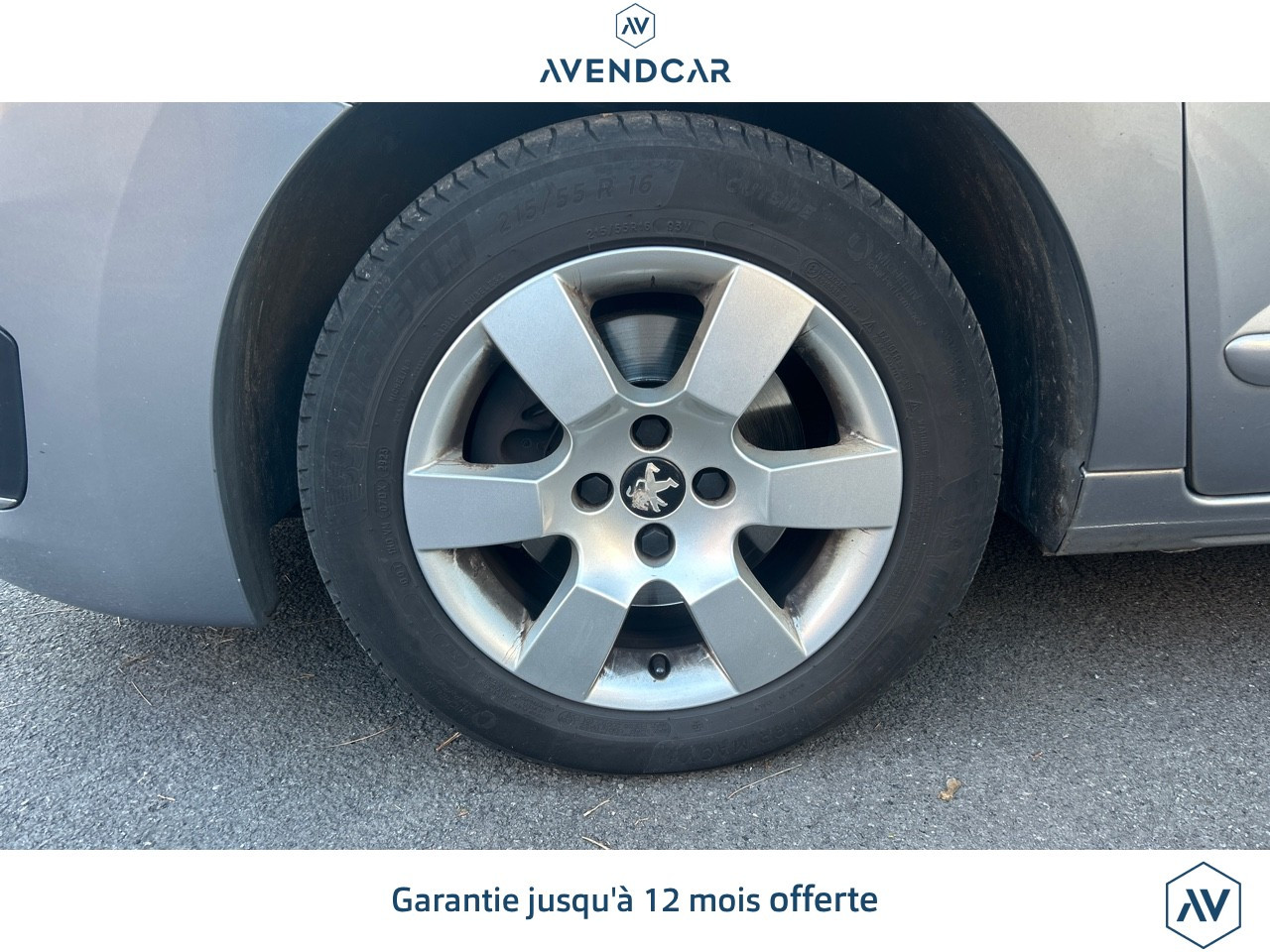 
                                                Voiture
                                                 5008 GENERATION-I 1.6 BLUEHDI 120 STYLE