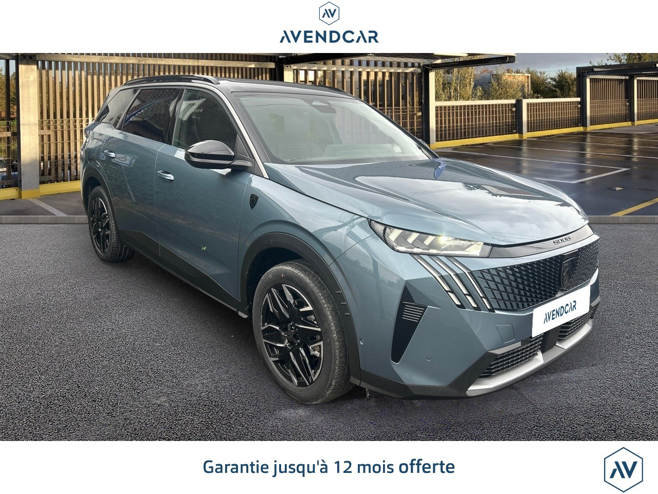 
                                                Voiture
                                                 5008 GT HYBRID 145