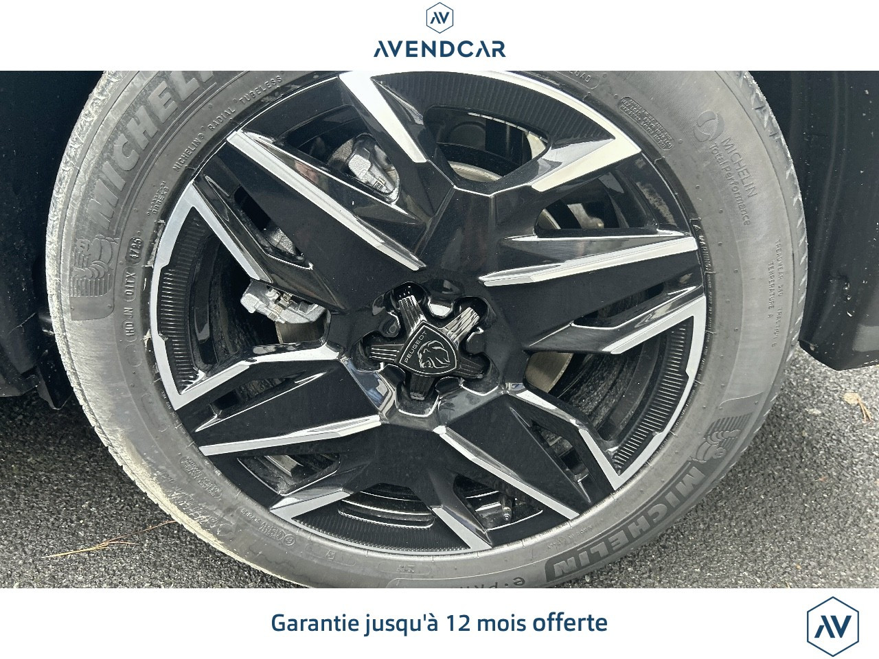 
                                                Voiture
                                                 5008 GT HYBRID 145