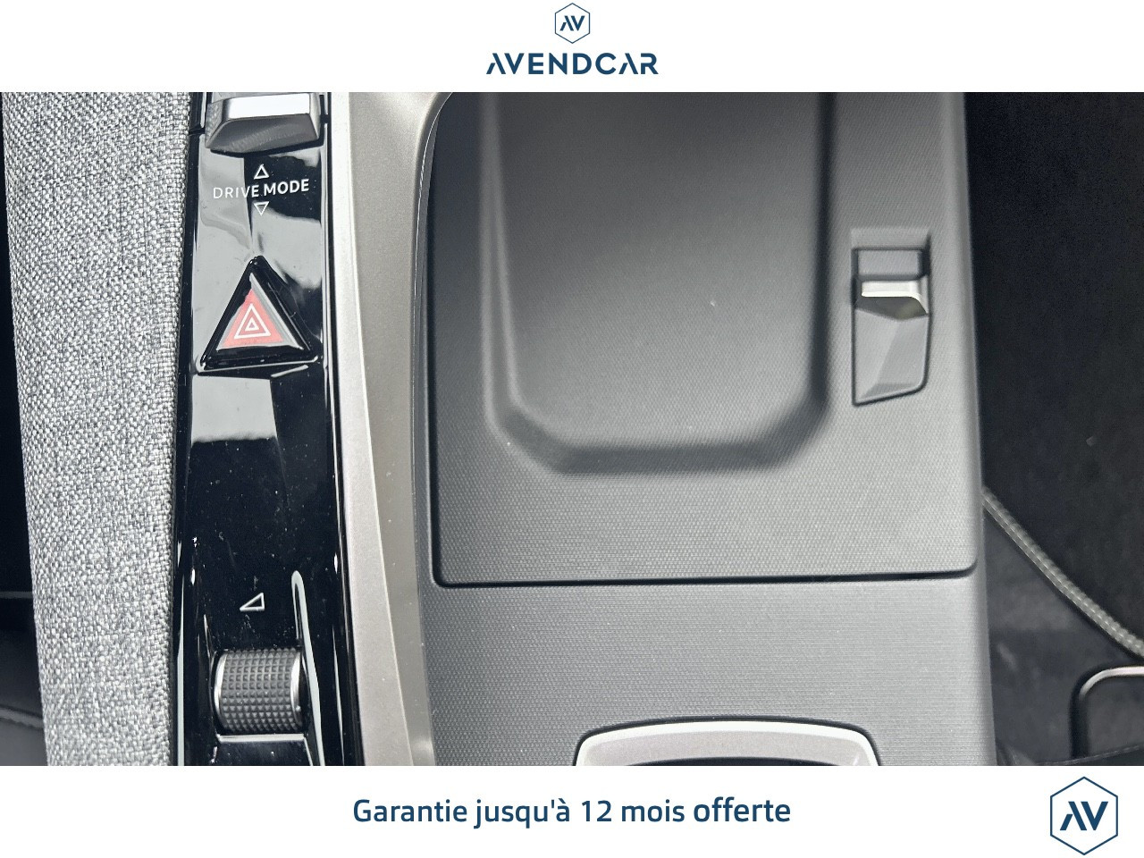 
                                                Voiture
                                                 5008 GT HYBRID 145