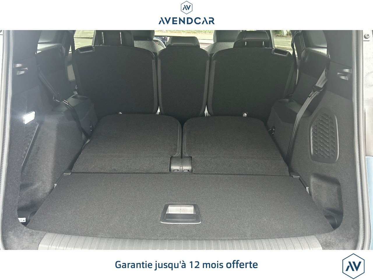 
                                                Voiture
                                                 5008 GT HYBRID 145