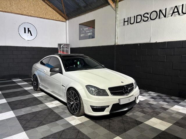 
                                                Voiture
                                                 6.3 C63 V8 AMG Edition 125 Coupe 2dr Petrol SpdS MCT Euro 5 (457 ps)