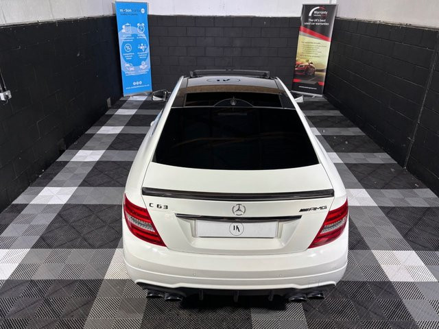 
                                                Voiture
                                                 6.3 C63 V8 AMG Edition 125 Coupe 2dr Petrol SpdS MCT Euro 5 (457 ps)