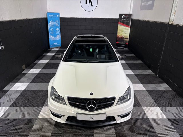 
                                                Voiture
                                                 6.3 C63 V8 AMG Edition 125 Coupe 2dr Petrol SpdS MCT Euro 5 (457 ps)