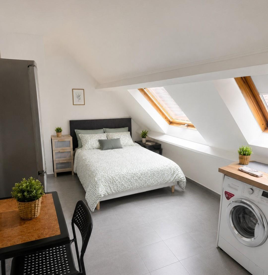
                                                Location
                                                 600  € CC (EDF incluse) – Direct propriétaire