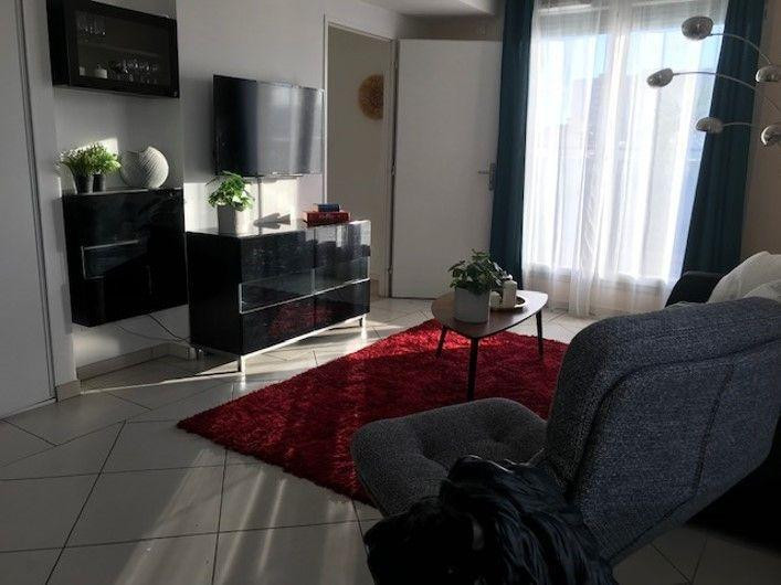 
                                                Location
                                                 62m² rooftop ac jacuzzi  vue imprenable LYON