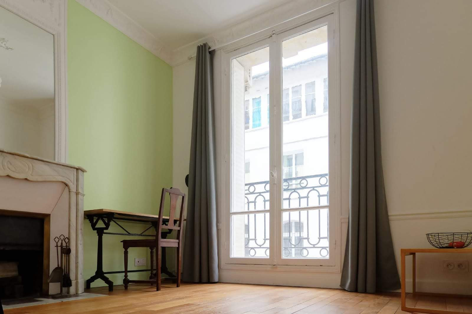 
                                                Location
                                                 67m charming apartment in Montmartre Area (2 bedrooms & Living room) (loyer tout inclus)