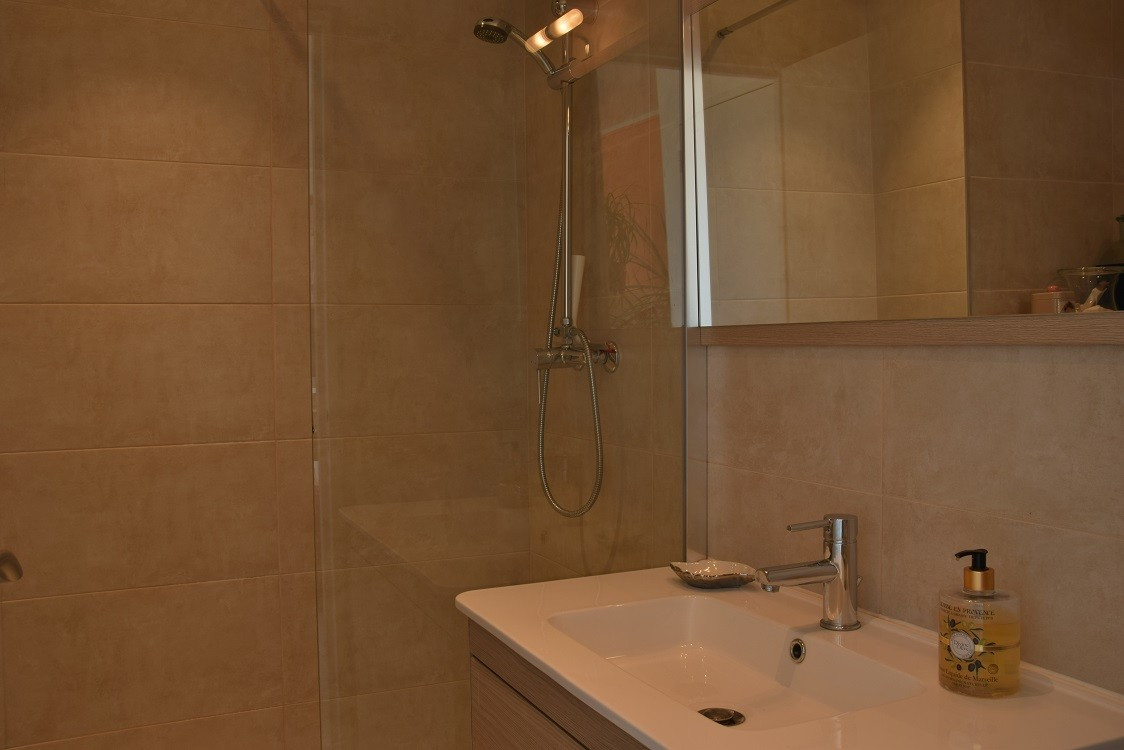 
                                                Location
                                                 7 MOIS MAX - T2 meuble Valmante Moderne