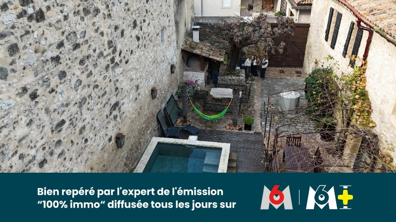 
                                                Vente
                                                 7 pièces 243 m² Maison de village de charme - Roquemaure 30150