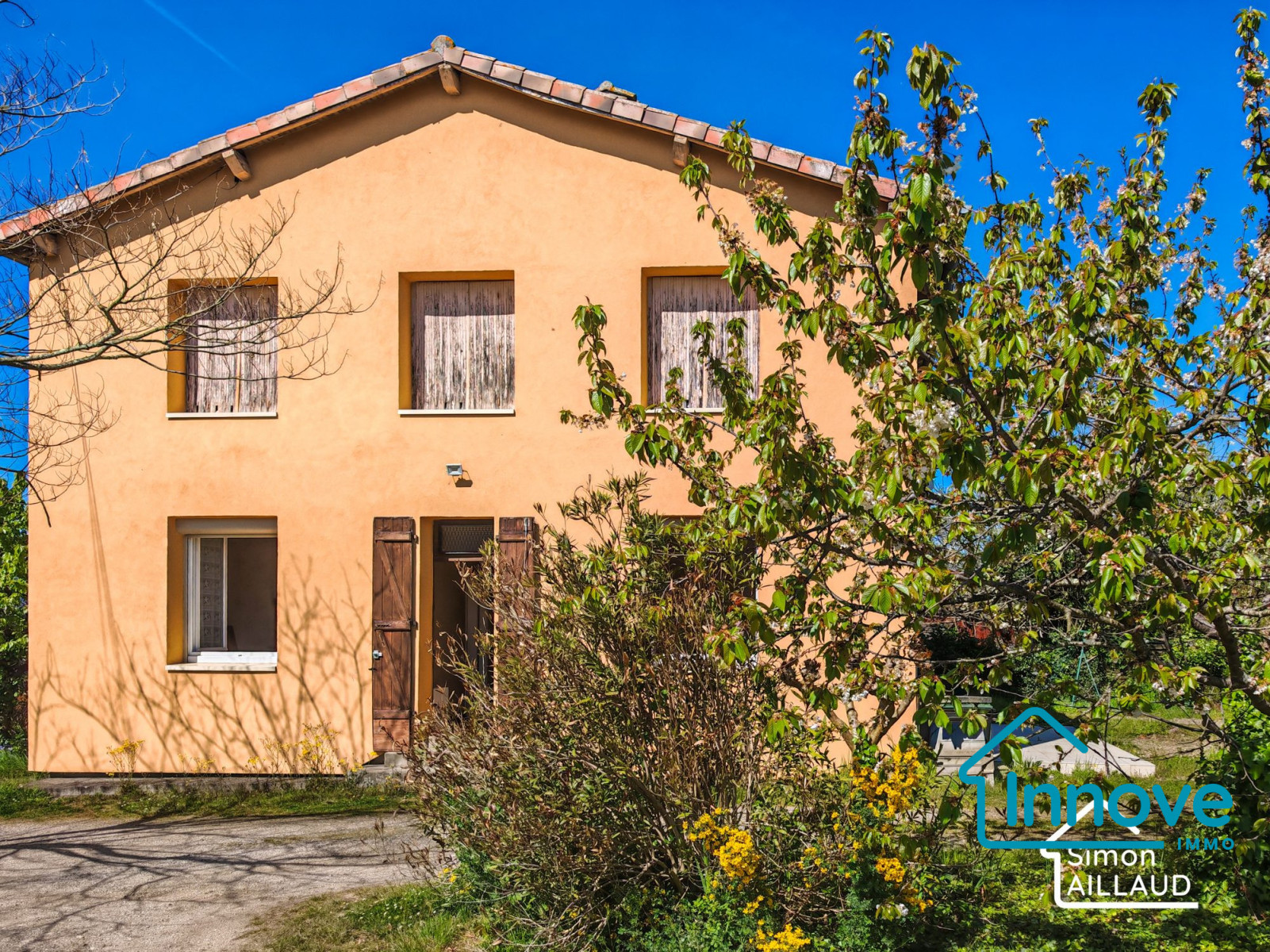 
                                                Vente
                                                 🏡 80 m² aujourd'hui, 160 m² demain — maison à projet sur