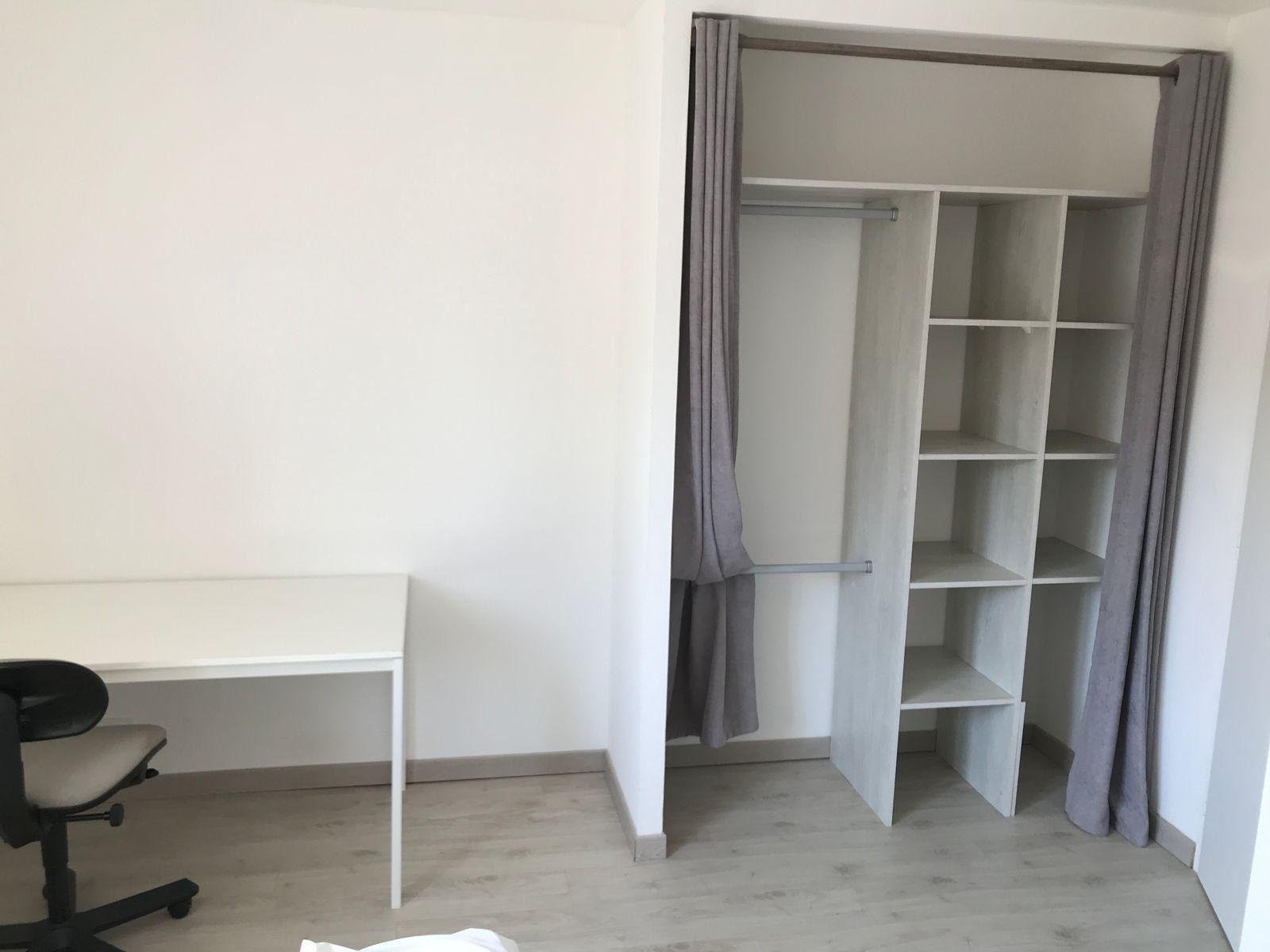 
                                                Location
                                                 85m2 gayeulles en coloc étudiant/jeune actif