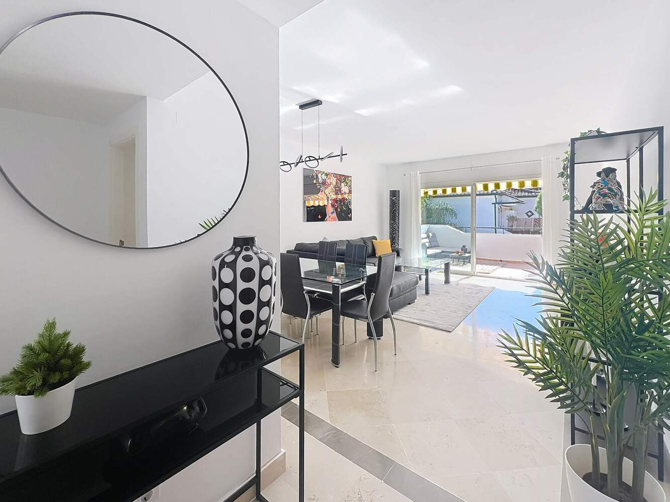 
                                                Vente
                                                 A 100 mètres de la mer, Beau Penthouse