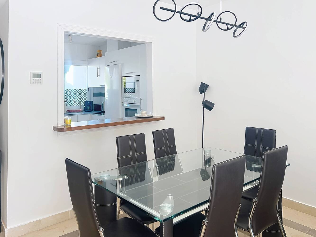 
                                                Vente
                                                 A 100 mètres de la mer, Beau Penthouse