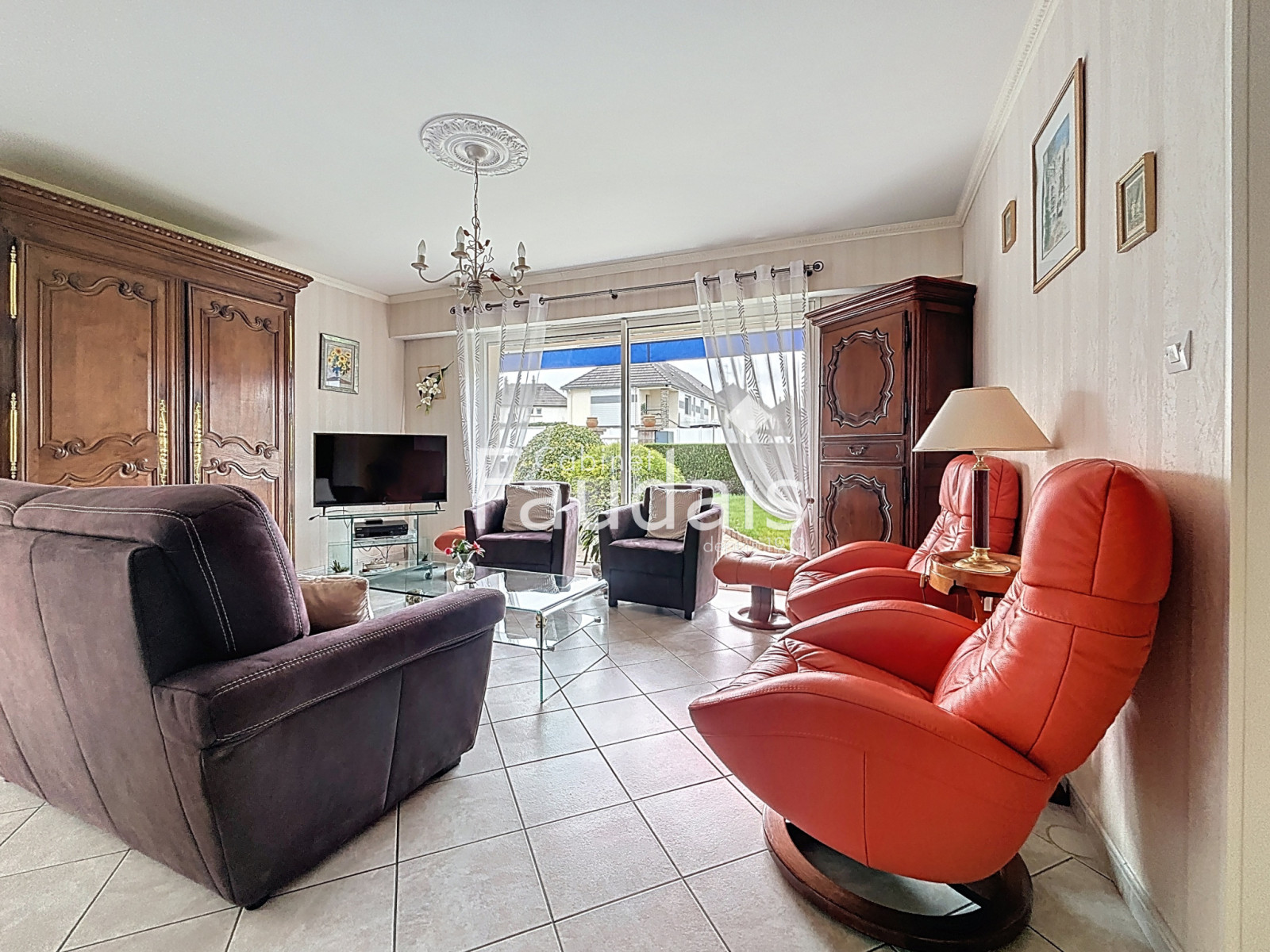 
                                                Vente
                                                 A 5mn A PIED DE LA PALIERE ET DES COMMERCES