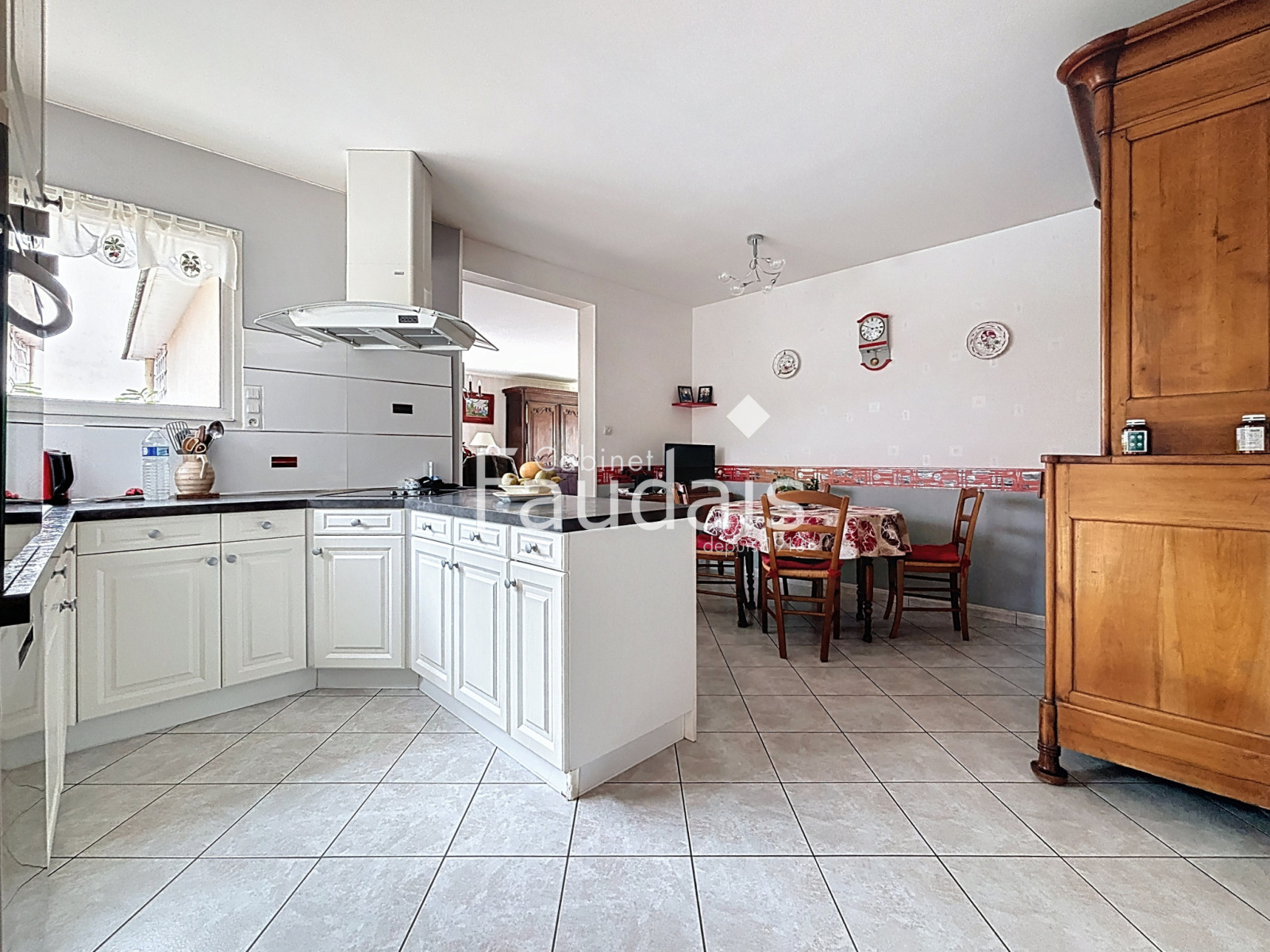 
                                                Vente
                                                 A 5mn A PIED DE LA PALIERE ET DES COMMERCES