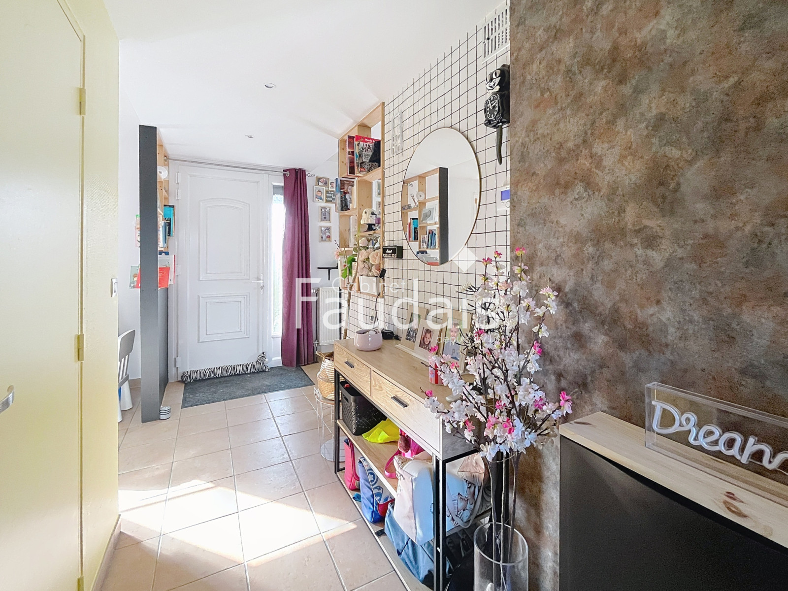 
                                                Vente
                                                 A 5MN DE SAINT-LO- MAISON AVEC TRAVAUX RECENTS