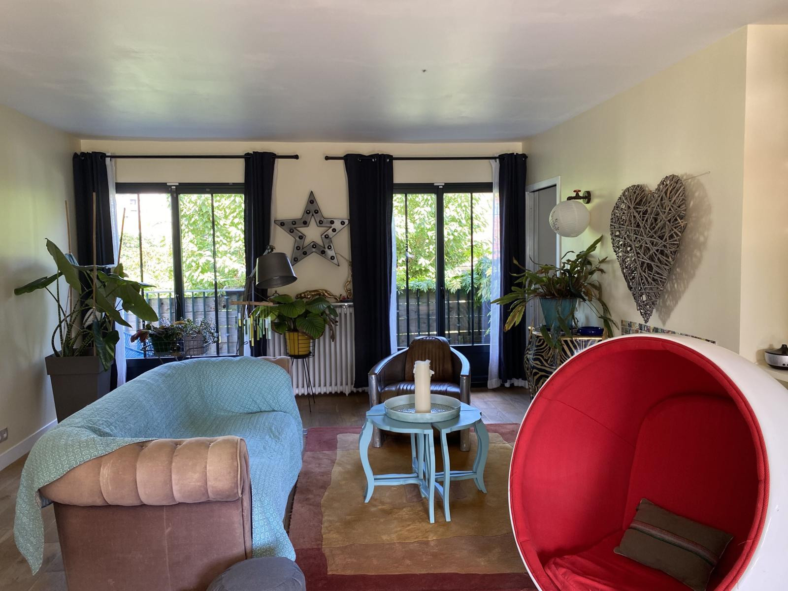 
                                                Location
                                                 A LA MAISON COMME A l'HOTEL. IDEAL CONSULTANTS