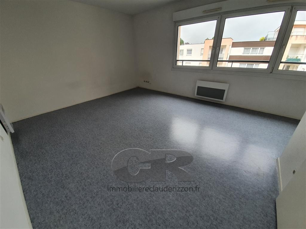 
                                                Location
                                                 A LOUER 1 PIECE VANDOEUVRE