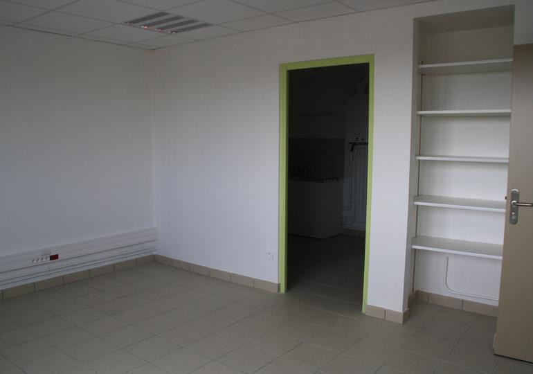 
                                                Location
                                                 À louer – 2 cellules de 143 et  236 m² au sein de la Pépinière d'entreprises de l'Argonne – Vouziers (08)