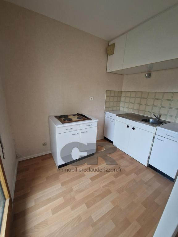 
                                                Location
                                                 A LOUER 2 PIECES AVEC PARKING