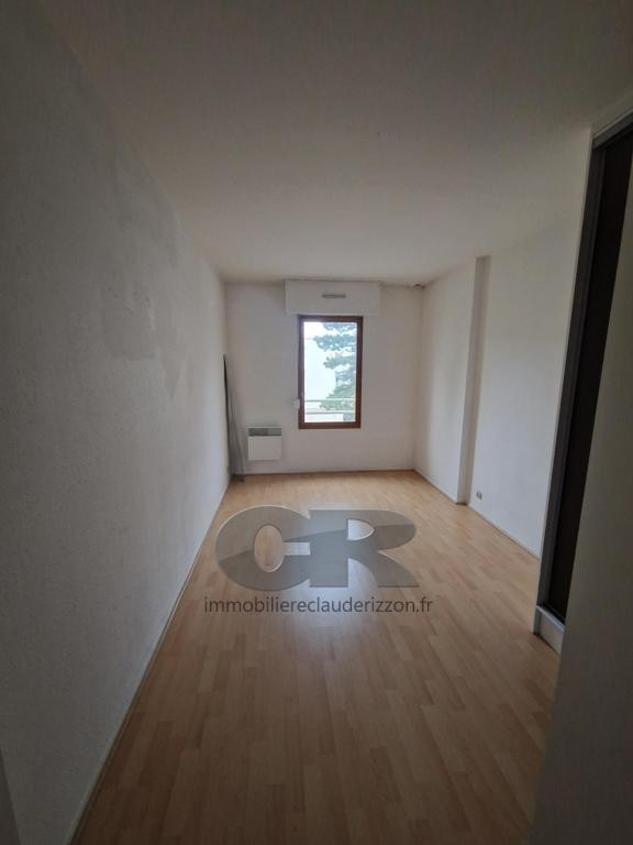 
                                                Location
                                                 A LOUER 2 PIECES AVEC PARKING