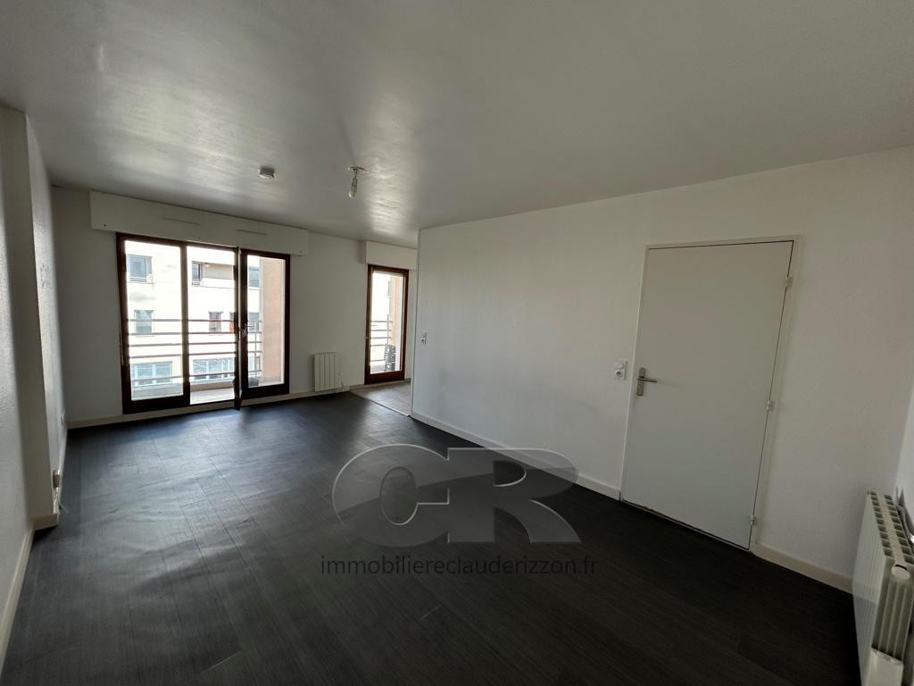 
                                                Location
                                                 A LOUER 2 PIECES CENTRE VILLE