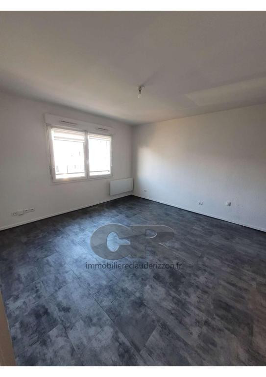 
                                                Location
                                                 a louer 2 pieces hopital central