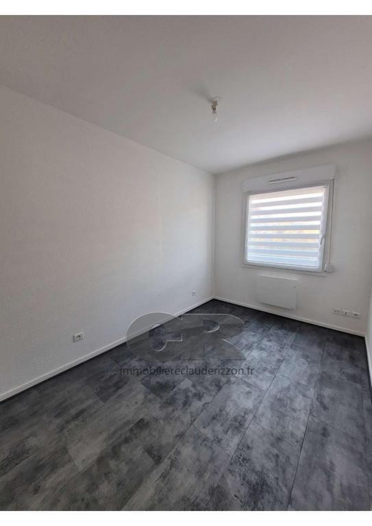 
                                                Location
                                                 a louer 2 pieces hopital central